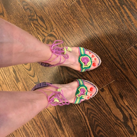 Gorgeous sky high Work in Progress Summer heels - Picture 5 of 8